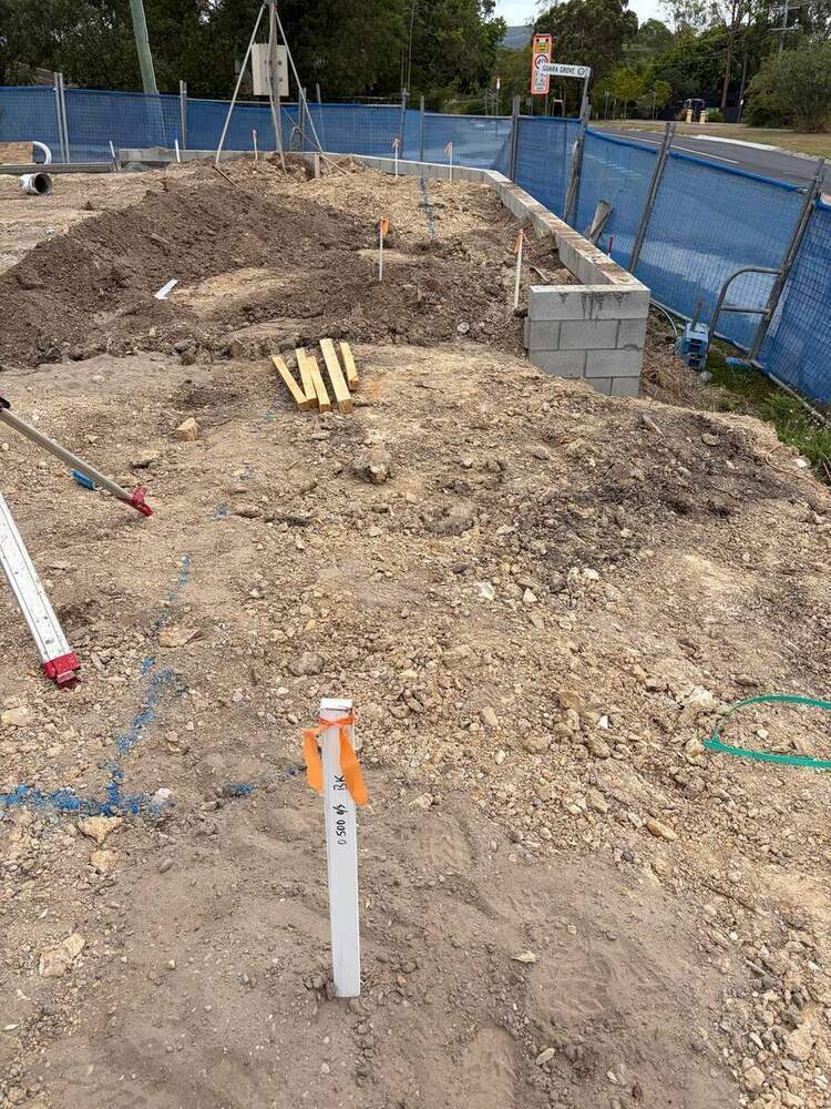 Civil works earthworks with blockwork boundary at Guara Grove