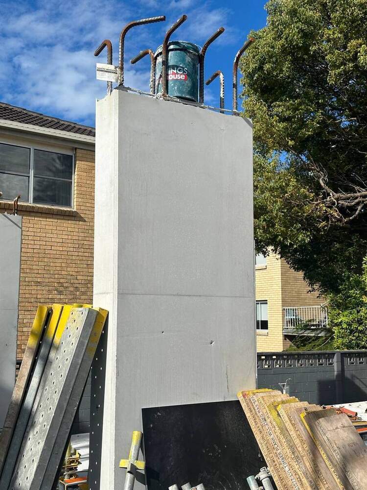 Column — commercial works, Gold Coast SEQ